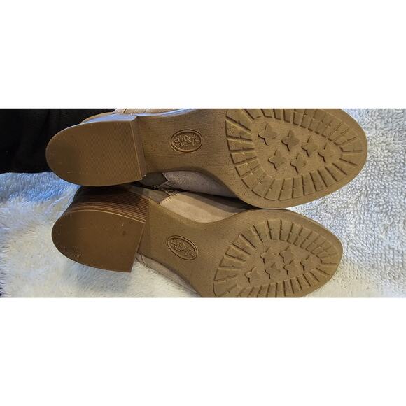 Eürosoft by Söfft Sandy Suede Leather‎ Stitched Heeled Mules Women Size 8M Beige - Picture 5 of 7